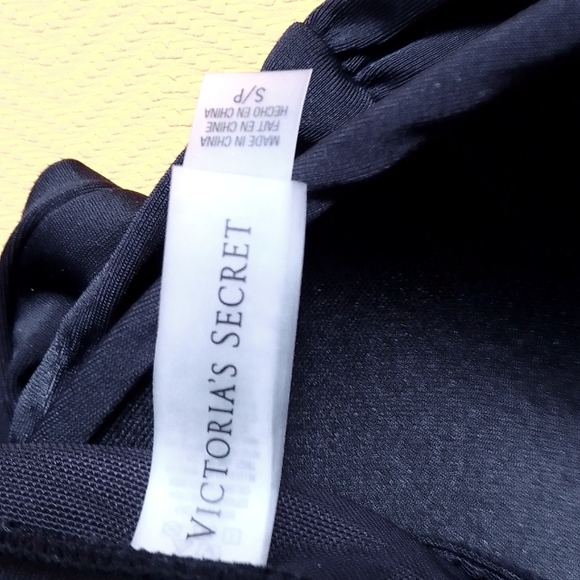 Victoria's Secret Swimsuit - Picture 6 of 13